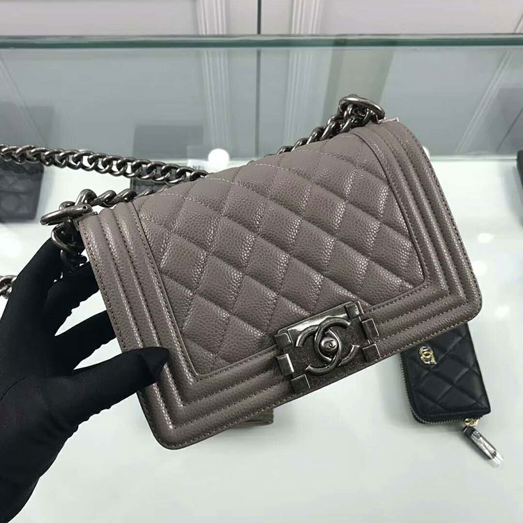 2018 Le Boy Chanel Flap Shoulder Bag