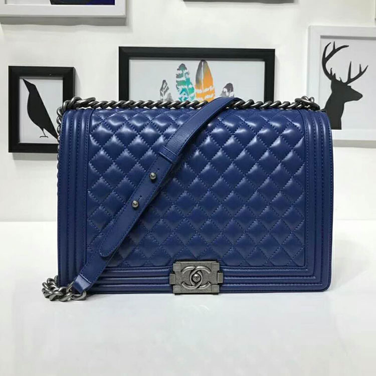 2018 Le Boy Chanel Flap Shoulder Bag