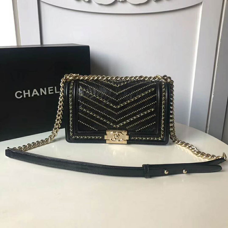 2018 Le Boy Chanel Flap Shoulder Bag