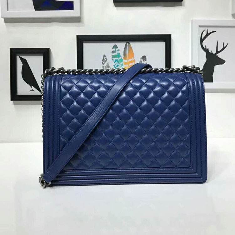 2018 Le Boy Chanel Flap Shoulder Bag