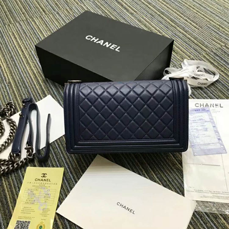 2018 Le Boy Chanel Flap Shoulder Bag