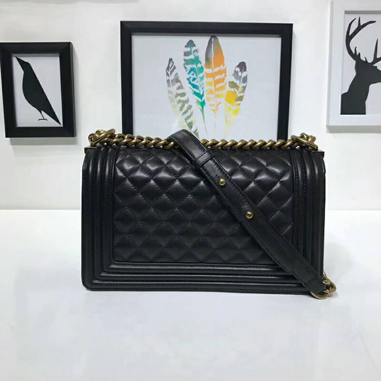 2018 Le Boy Chanel Flap Shoulder Bag