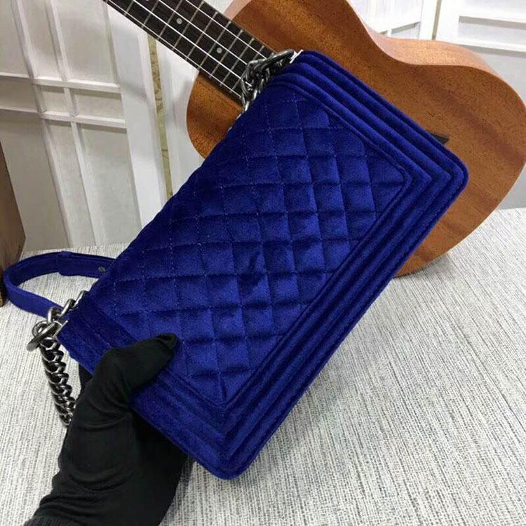 2018 Le Boy Chanel Flap Shoulder Bag