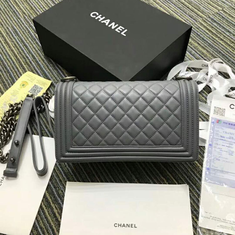 2018 Le Boy Chanel Flap Shoulder Bag