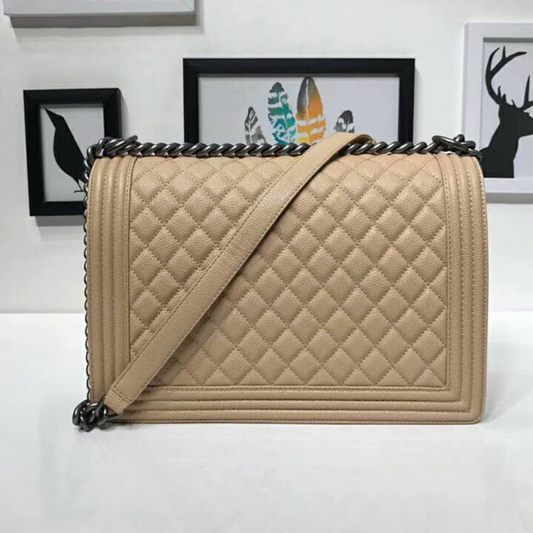 2018 Le Boy Chanel Flap Shoulder Bag