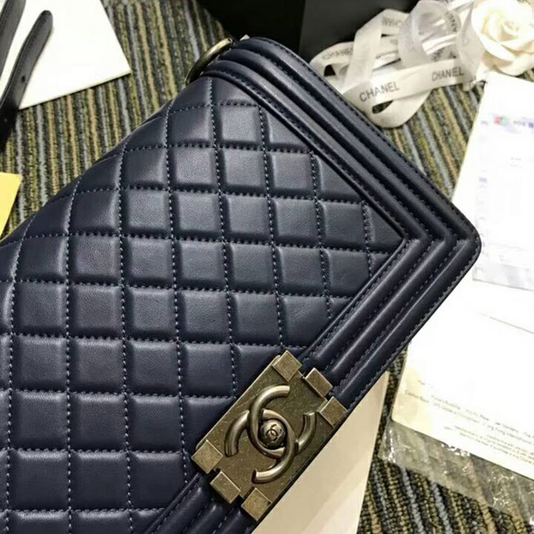 2018 Le Boy Chanel Flap Shoulder Bag