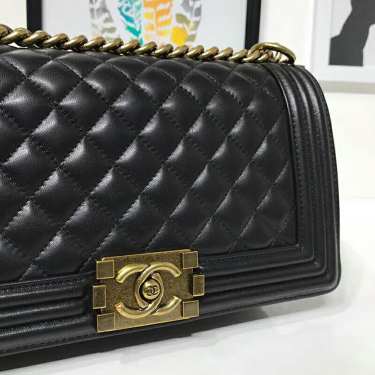 2018 Le Boy Chanel Flap Shoulder Bag