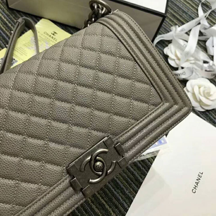 2018 Le Boy Chanel Flap Shoulder Bag