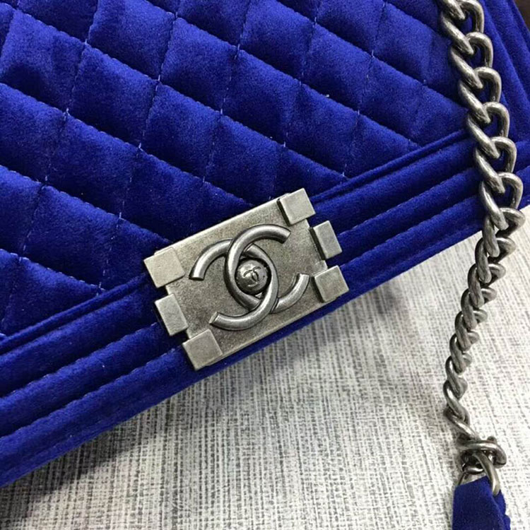 2018 Le Boy Chanel Flap Shoulder Bag