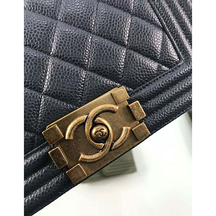 2018 Le Boy Chanel Flap Shoulder Bag