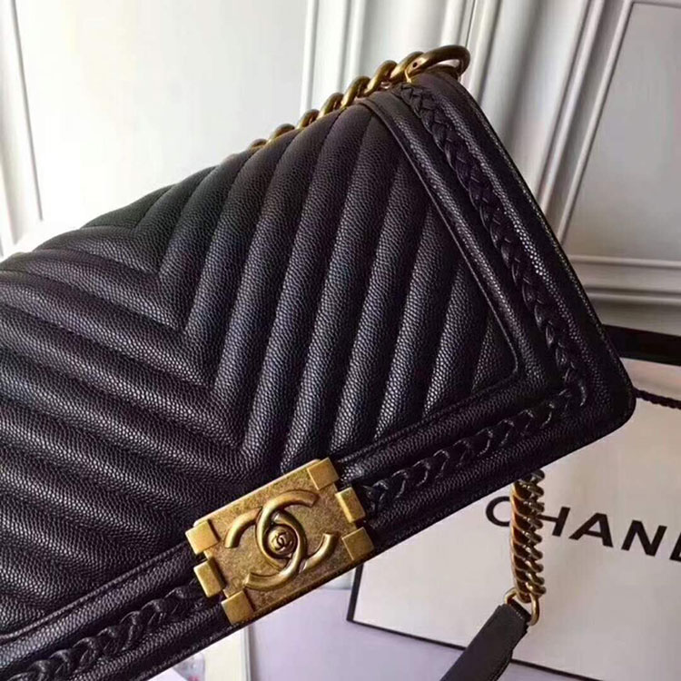 2018 Le Boy Chanel Flap Shoulder Bag