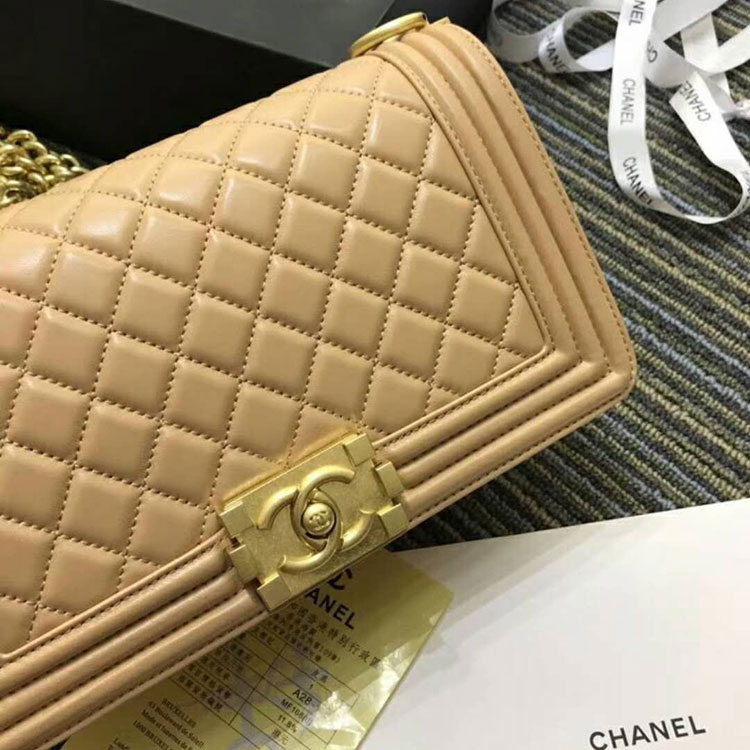 2018 Le Boy Chanel Flap Shoulder Bag