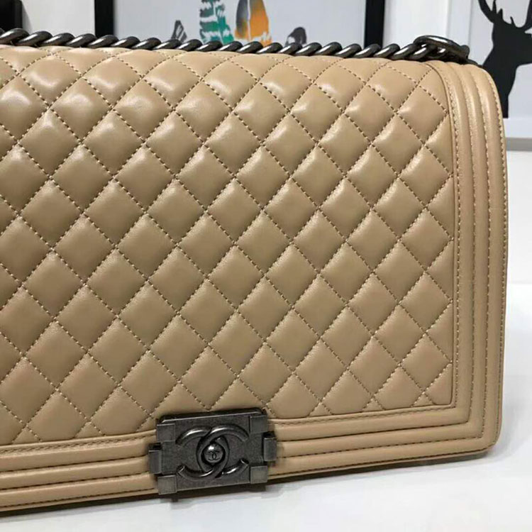 2018 Le Boy Chanel Flap Shoulder Bag