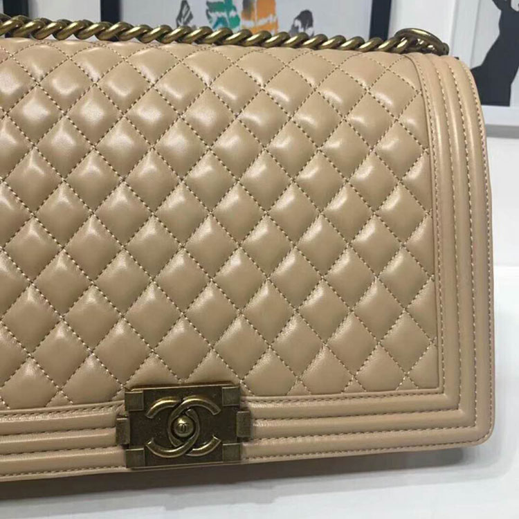 2018 Le Boy Chanel Flap Shoulder Bag