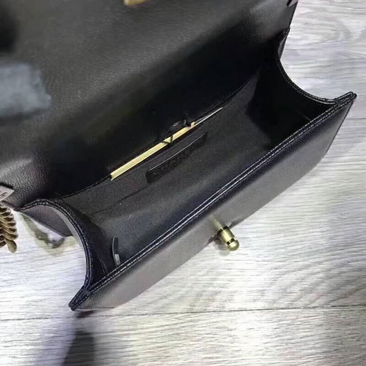 2018 Le Boy Chanel Flap Shoulder Bag