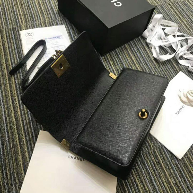 2018 Le Boy Chanel Flap Shoulder Bag