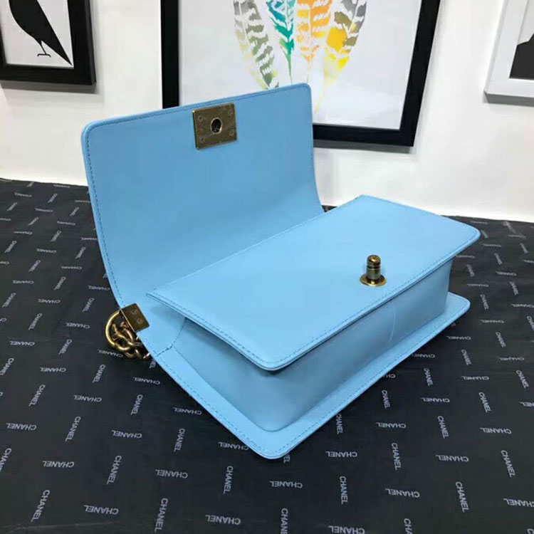 2018 Le Boy Chanel Flap Shoulder Bag