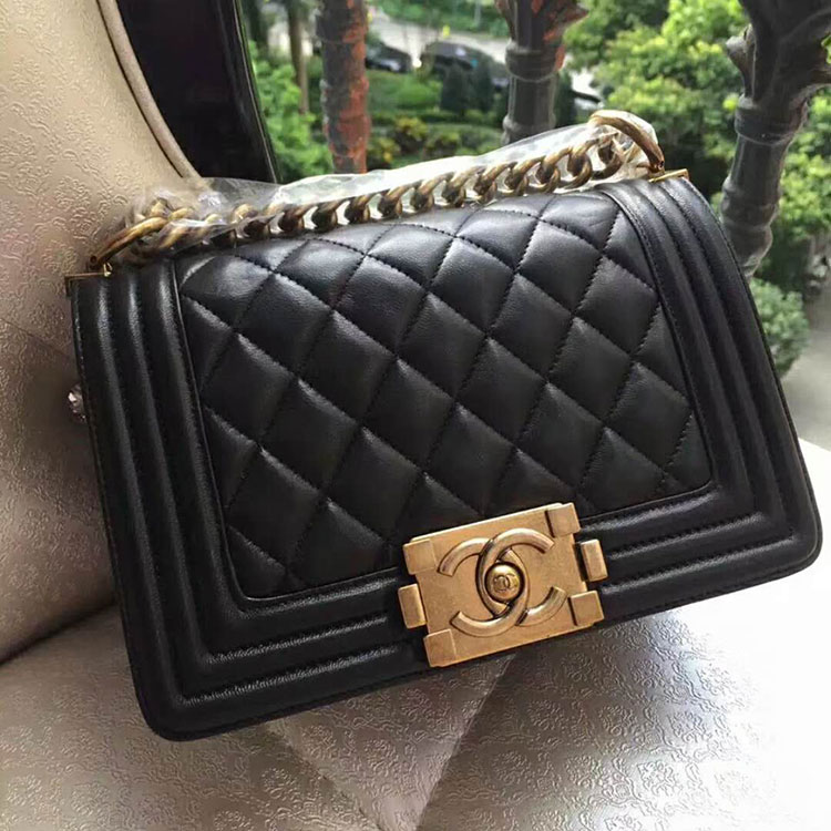 2018 Le Boy Chanel Flap Shoulder Bag Original Lambskin Leather A67085