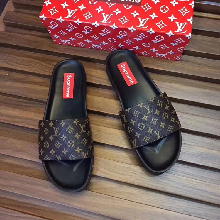 2018 Louis Vuitton men Slippers