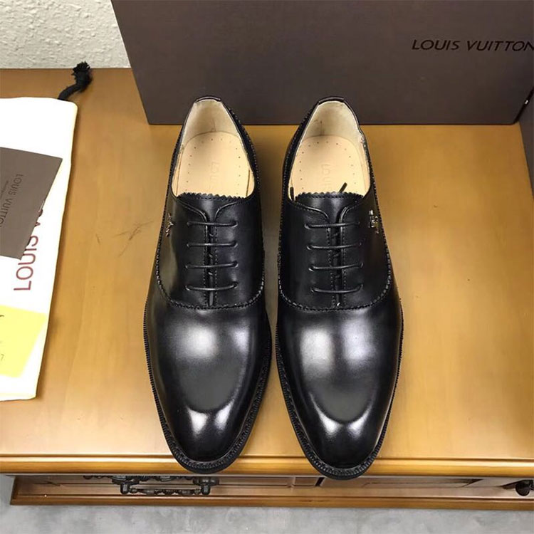 2018 Louis Vuitton men shoes in Calfskin leather inside Calfskin leather