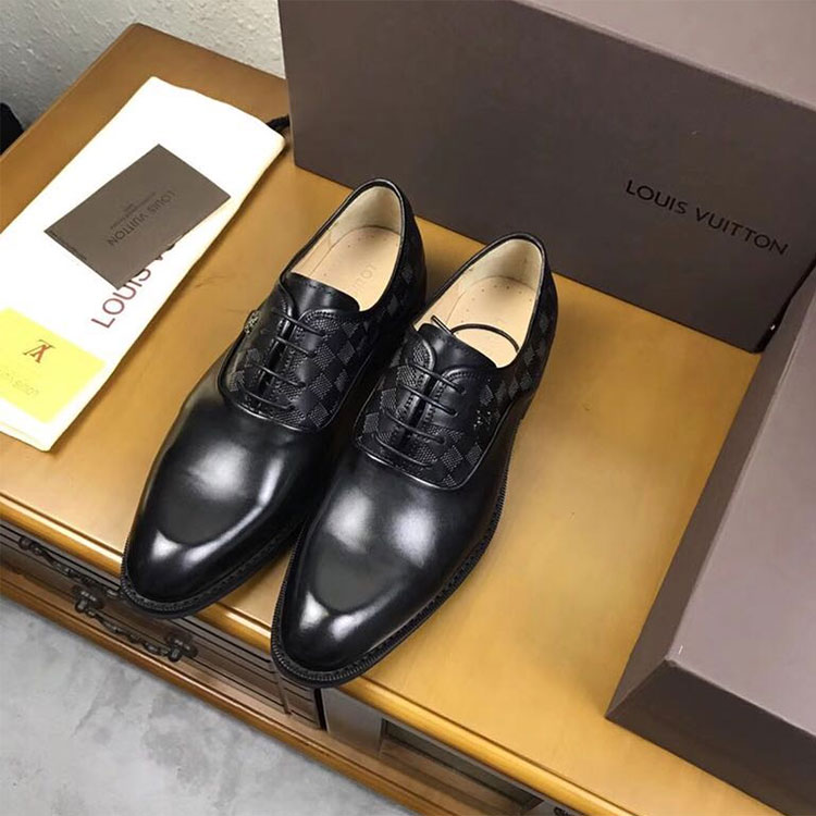 2018 Louis Vuitton men shoes in Calfskin leather inside Calfskin leather