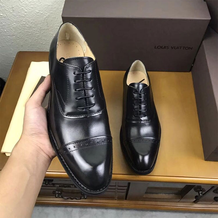 2018 Louis Vuitton men shoes in Calfskin leather inside Calfskin leather