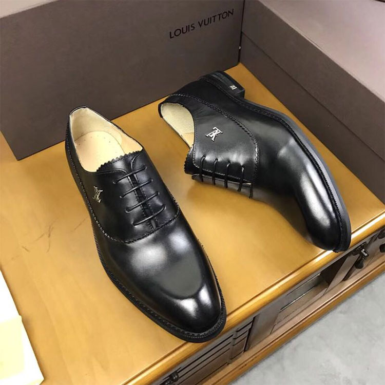 2018 Louis Vuitton men shoes in Calfskin leather inside Calfskin leather