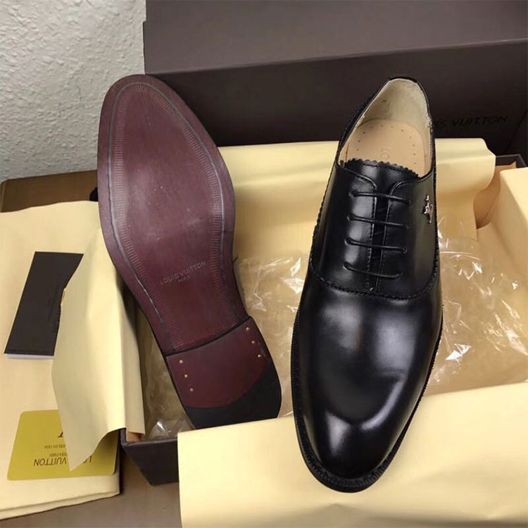 2018 Louis Vuitton men shoes in Calfskin leather inside Calfskin leather