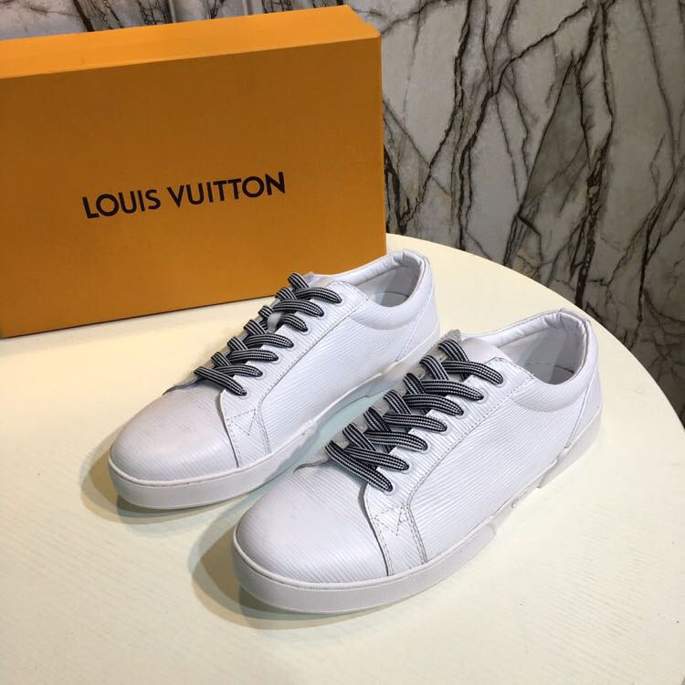 2018 Louis Vuitton men shoes in Calfskin leather inside Lambskin leather