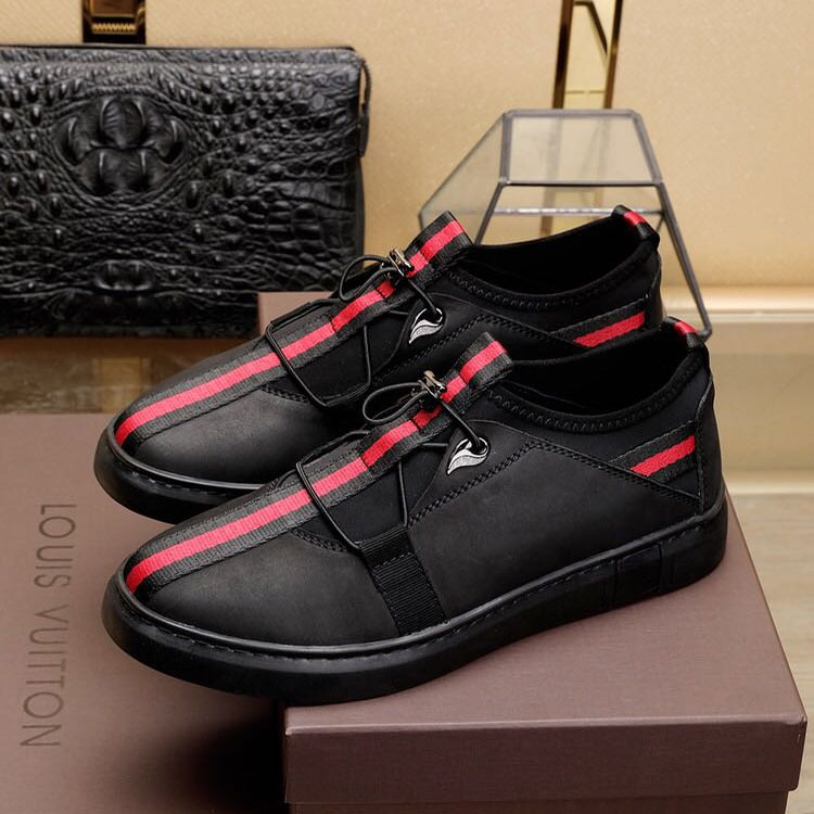 2018 Louis Vuitton men shoes in Nubuck leather inside Lambskin leather