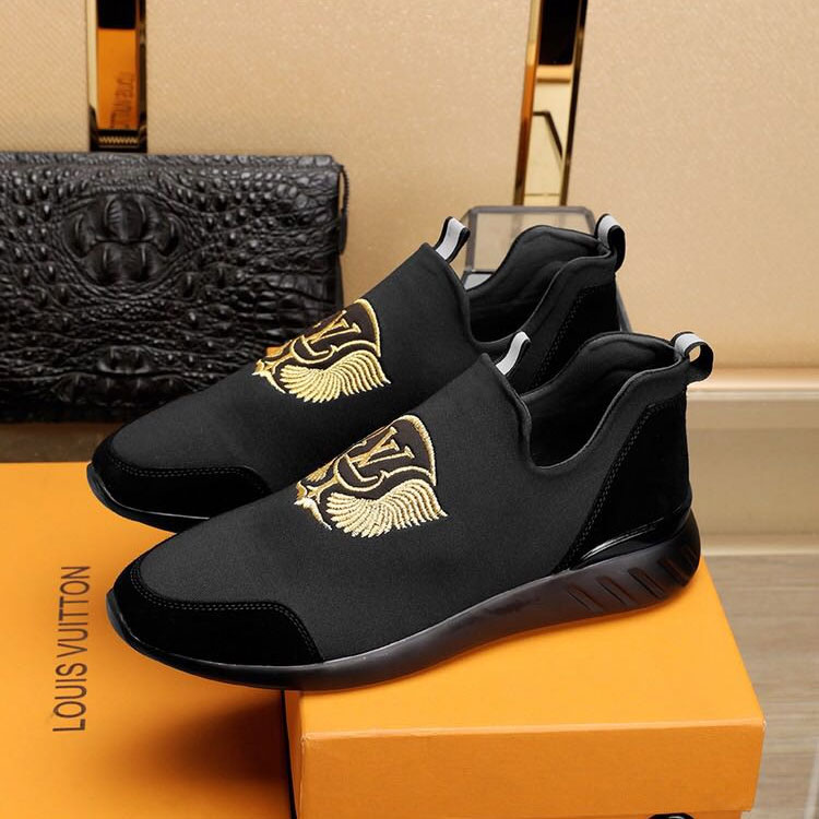 2018 Louis Vuitton men shoes in Nubuck leather inside Lambskin leather