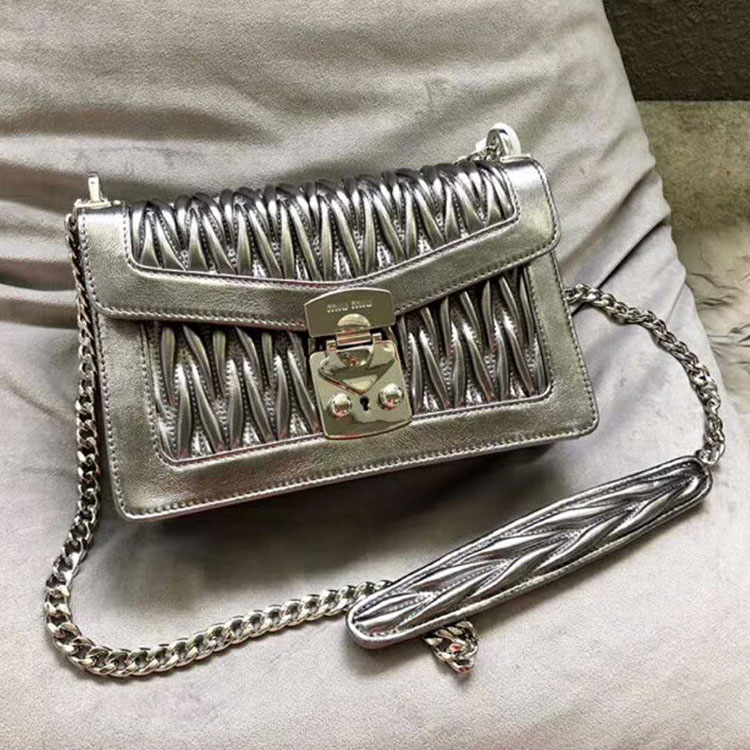 2018 MIU CONFIDENTIAL MATELASSE LEATHER BAG