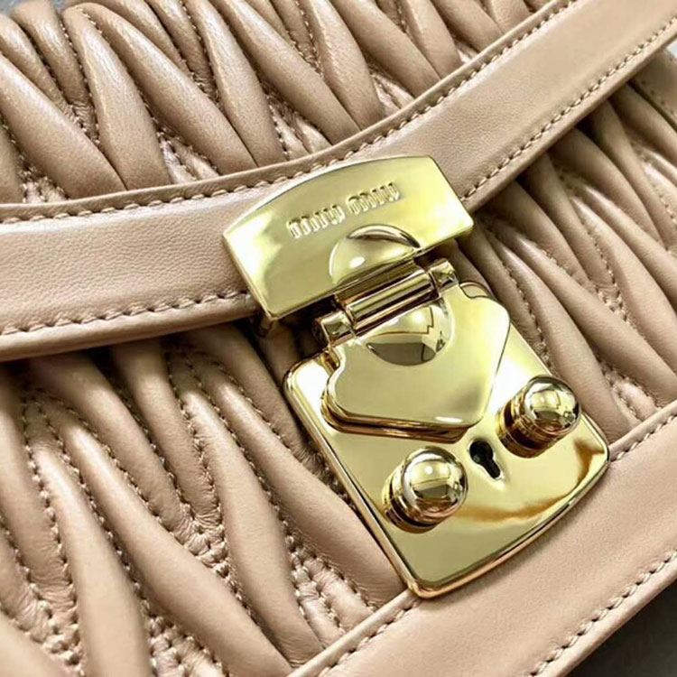 2018 MIU CONFIDENTIAL MATELASSE LEATHER BAG