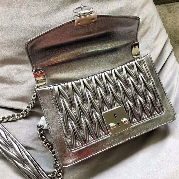 2018 MIU CONFIDENTIAL MATELASSE LEATHER BAG