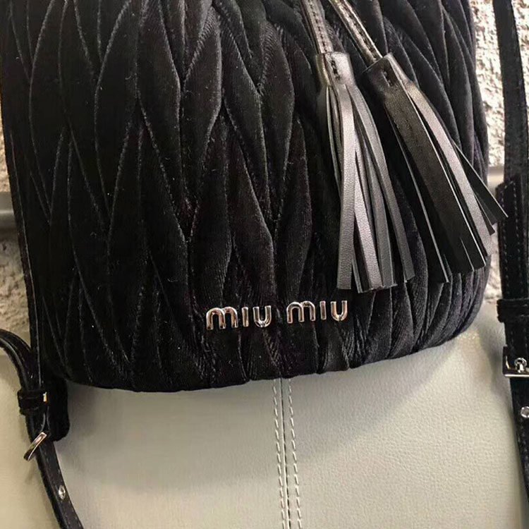 2018 Miu Miu MATELASSE VELVET BAG