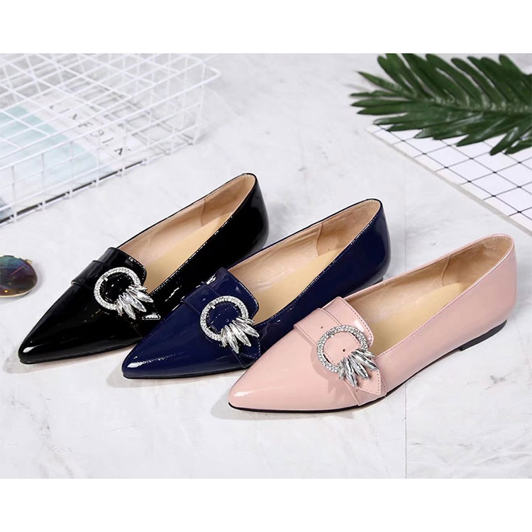 2018 Miu Miu women Flat shoes in Patent leather