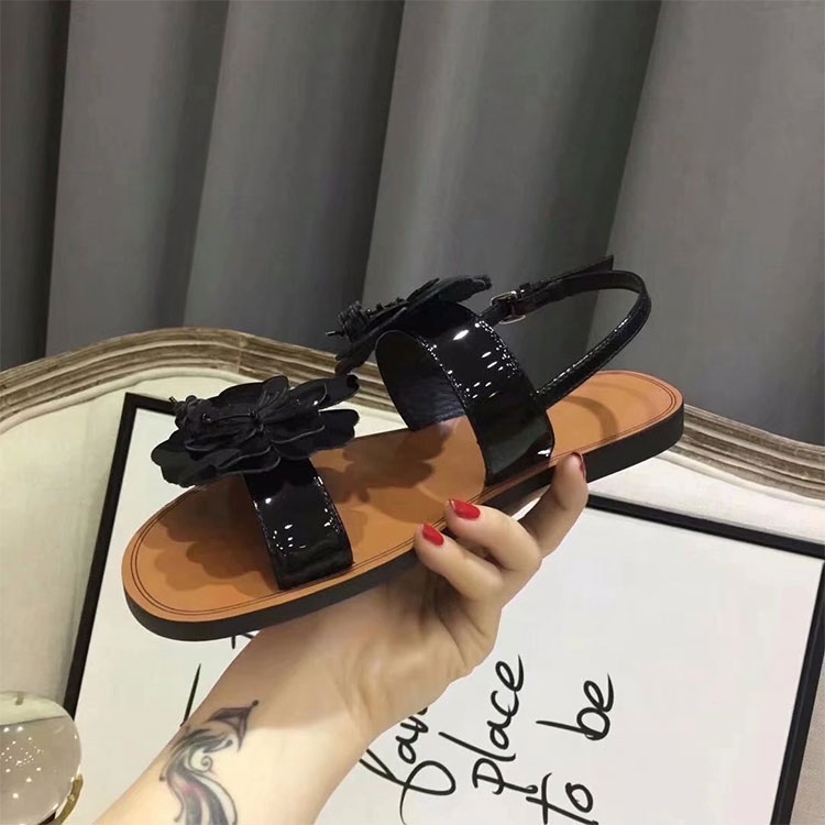 2018 Miu Miu women Sandal in Patent leather