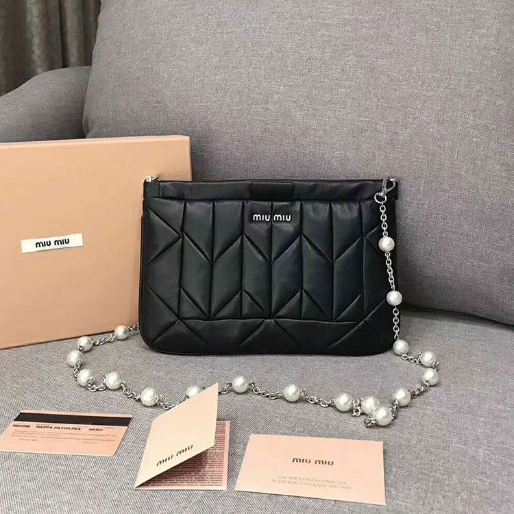 2018 MiuMiu CLUTCH in Lambskin LEATHER