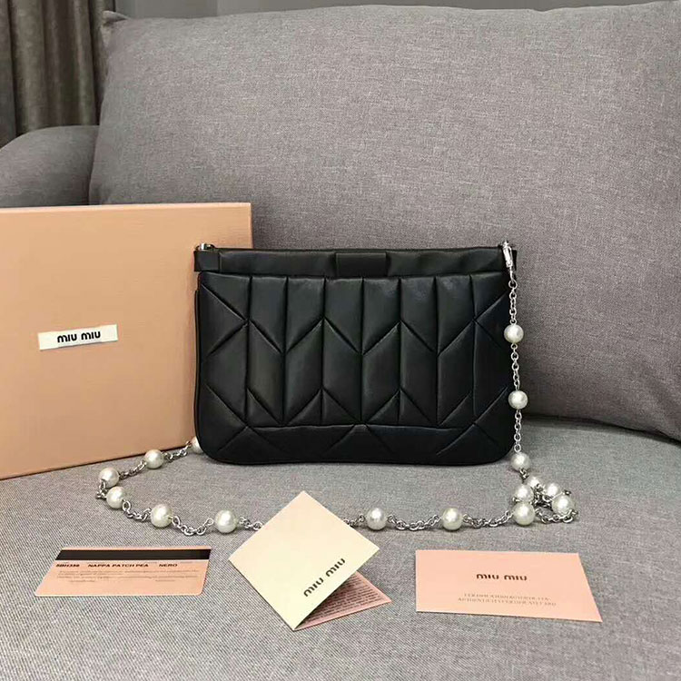 2018 MiuMiu CLUTCH in Lambskin LEATHER