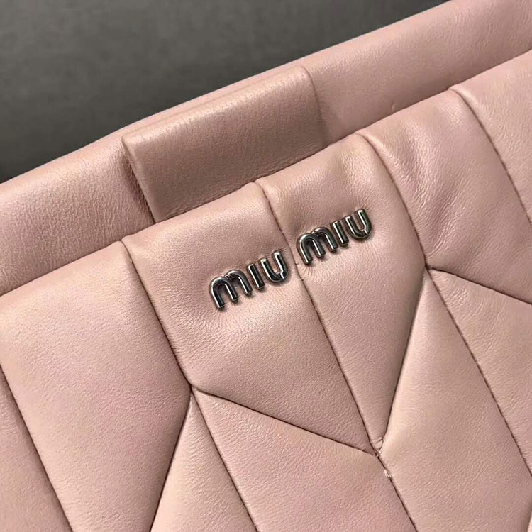 2018 MiuMiu CLUTCH in Lambskin LEATHER