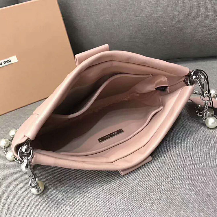 2018 MiuMiu CLUTCH in Lambskin LEATHER