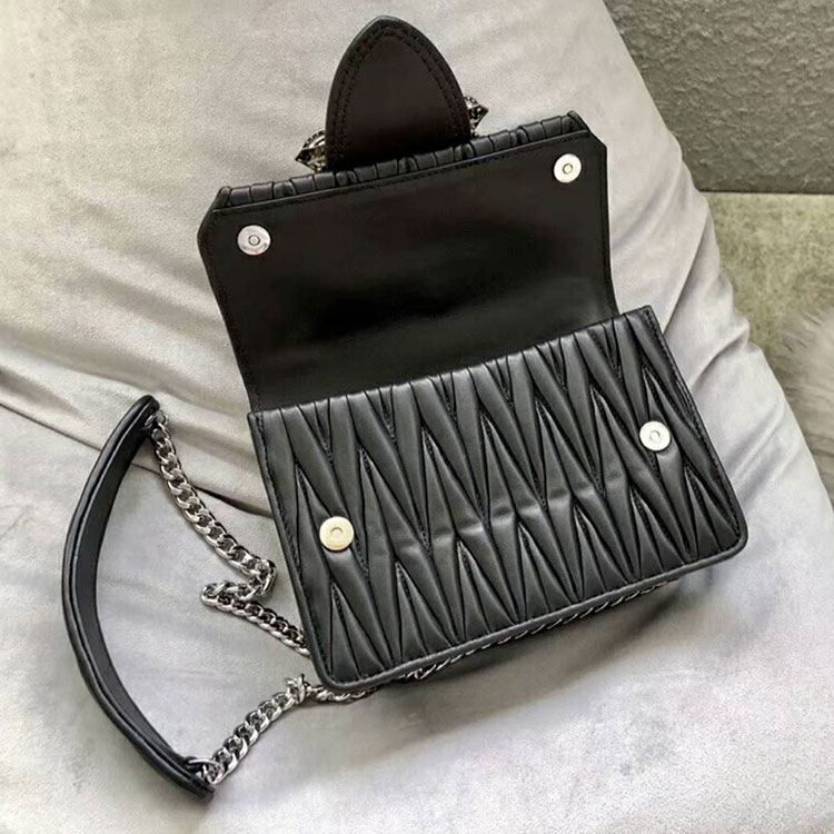 2018 MiuMiu Lady MATELASSE Shoulder Bag