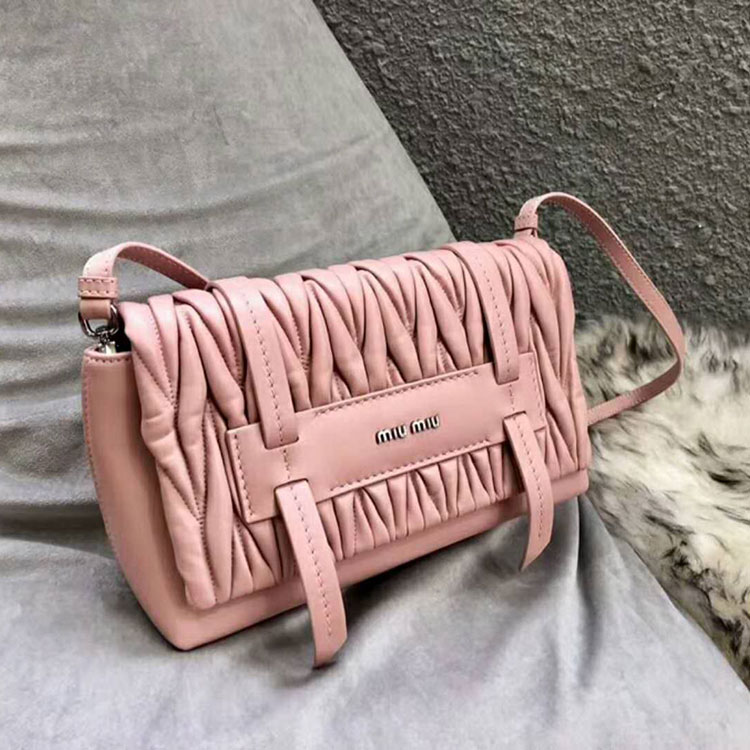 2018 MiuMiu MATELASSE LEATHER SHOULDER BAG