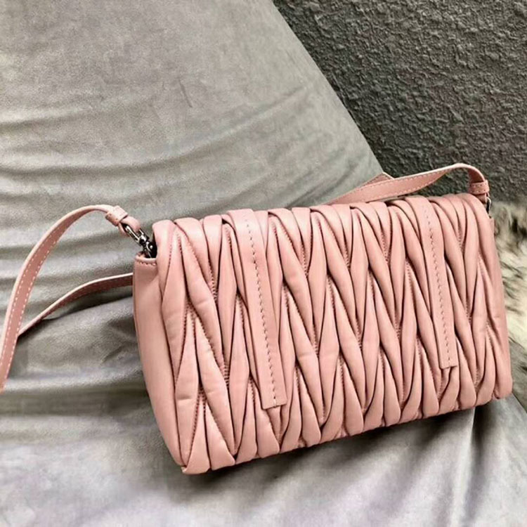 2018 MiuMiu MATELASSE LEATHER SHOULDER BAG