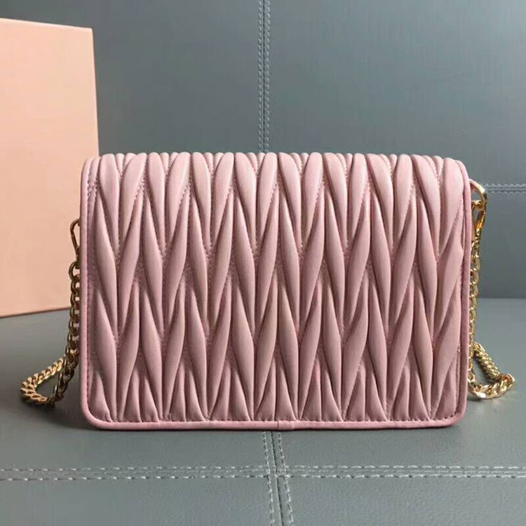 2018 MiuMiu MATELASSE LEATHER SHOULDER BAG