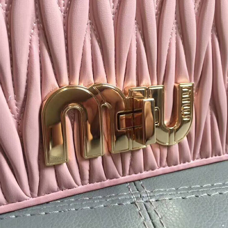 2018 MiuMiu MATELASSE LEATHER SHOULDER BAG