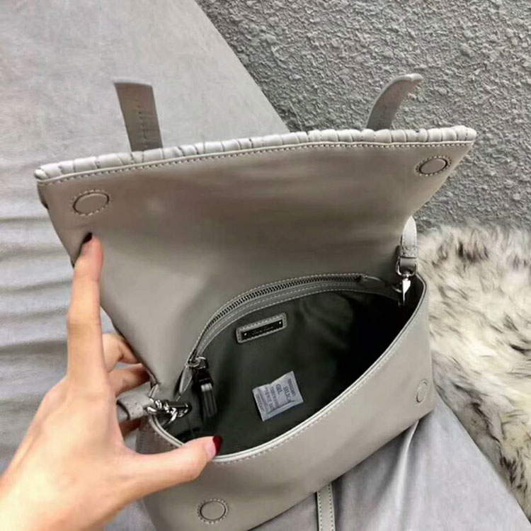 2018 MiuMiu MATELASSE LEATHER SHOULDER BAG