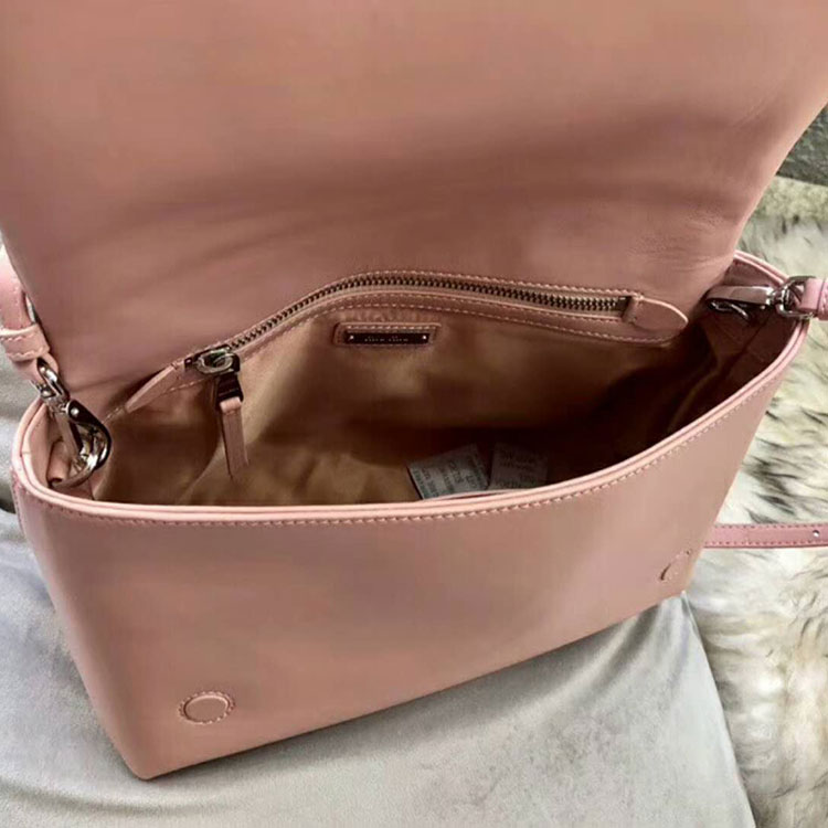 2018 MiuMiu MATELASSE LEATHER SHOULDER BAG