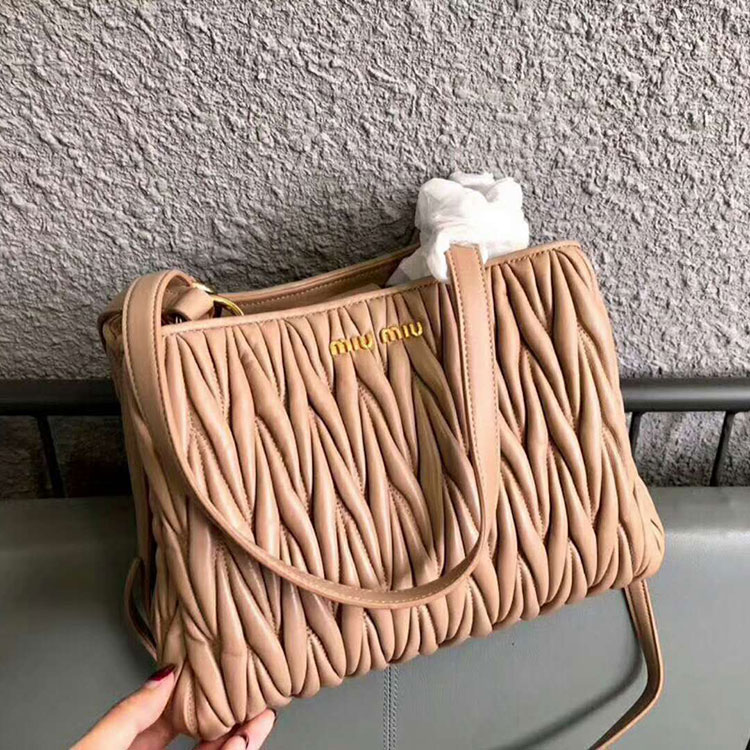 2018 MiuMiu MATELASSE LEATHER TOTE