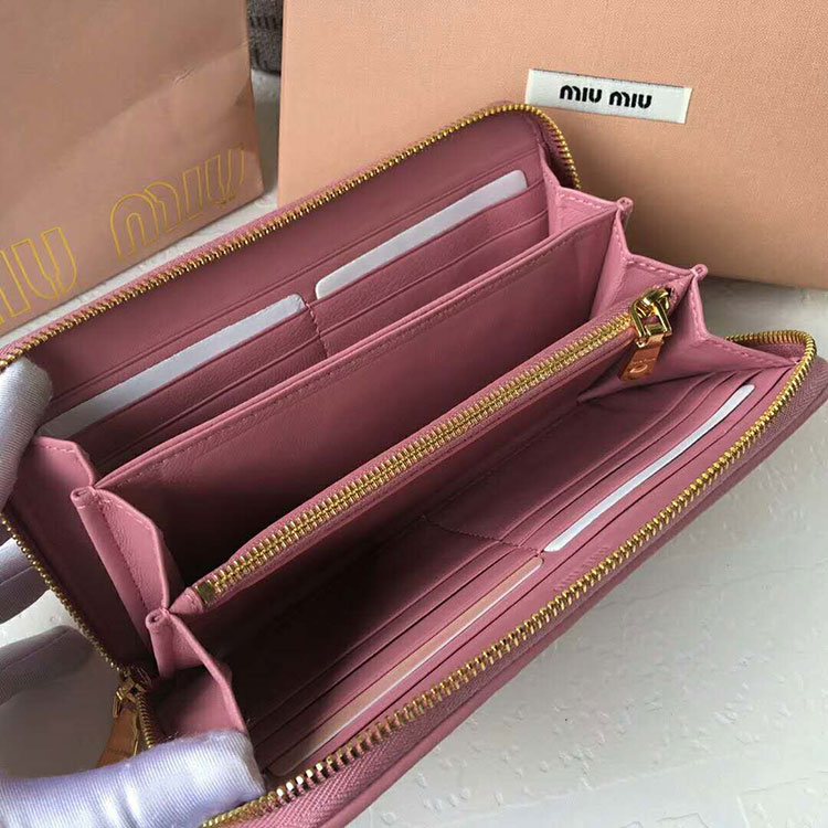 2018 MiuMiu MATELASSE LEATHER WALLET